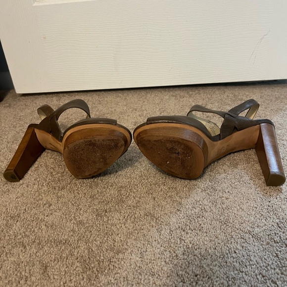 Talbots high heeled sandals - Picture 4 of 4